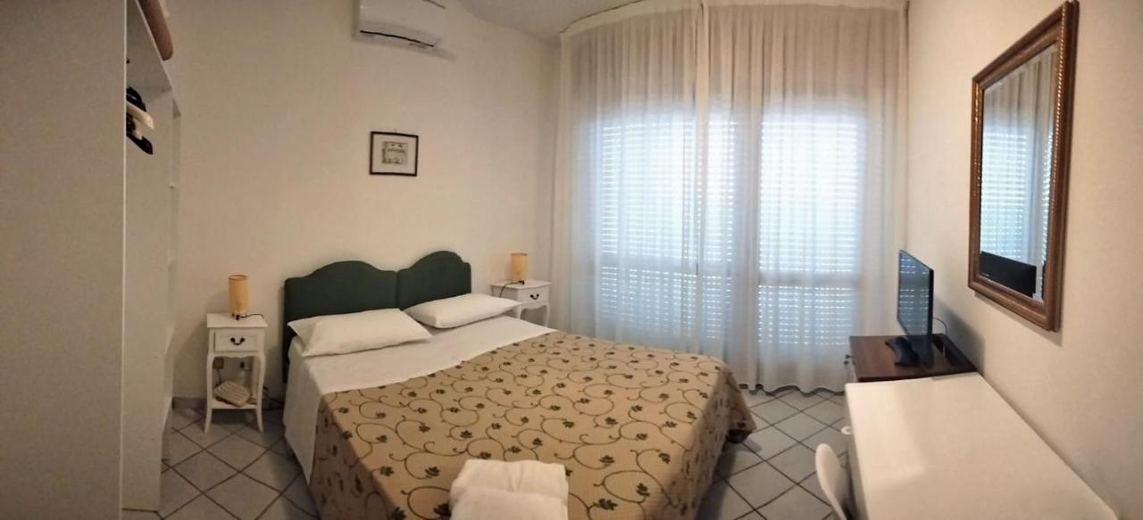 Hotel Il Vascello Marina Serra Ngoại thất bức ảnh