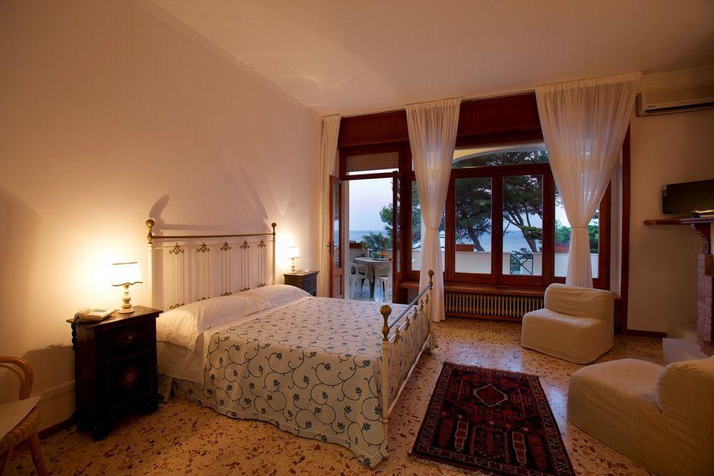 Hotel Il Vascello Marina Serra Ngoại thất bức ảnh